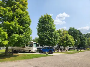 Camp Boomerang RV Park & Campground, LLC