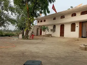 Thana Chauraha Nawabganj