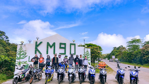 Infanta Quezon Welcome Arch - (Marcos Hwy)