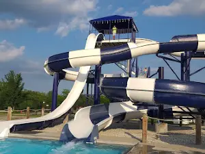 Kroger Aquatic Center At The Heights