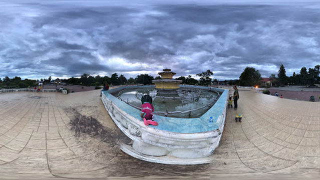 Saya Setthathirath Park ສວນສາທາລະນະ ເຈົ້າໄຊຍະເສດຖາທິລາດ