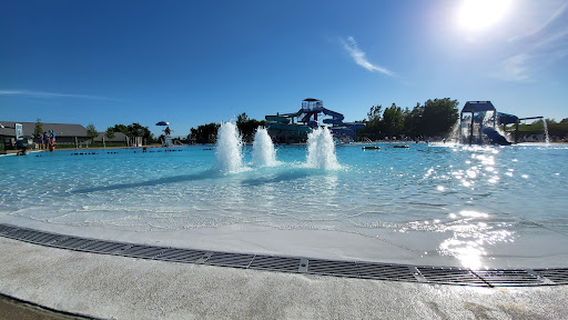 Stingray Bay Family Aquatic Center