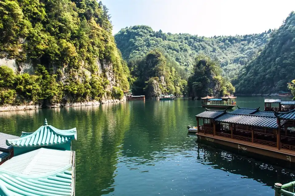 4_Baofeng Lake