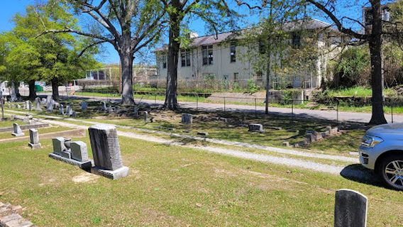The grave of Kelly Mitchell and her family
