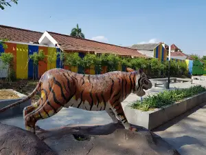 Sekartaji Park