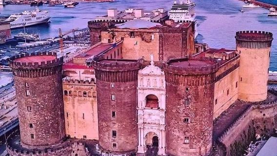 那不勒斯王宮+龐貝古城考古遺址+新堡+翁貝托一世長廊一日遊