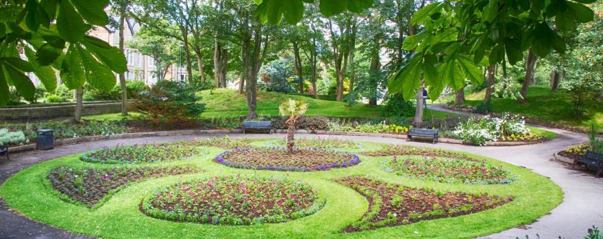 Ashton Gardens