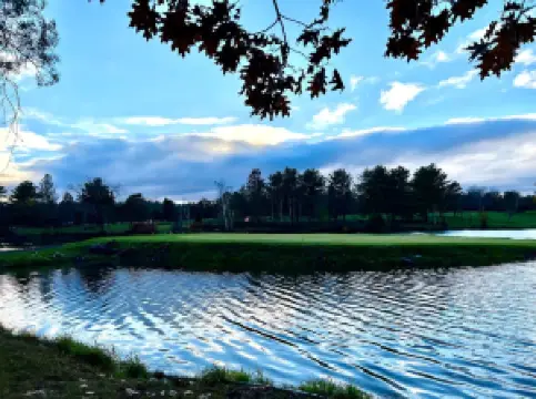 Island Green Resort and Golf Club