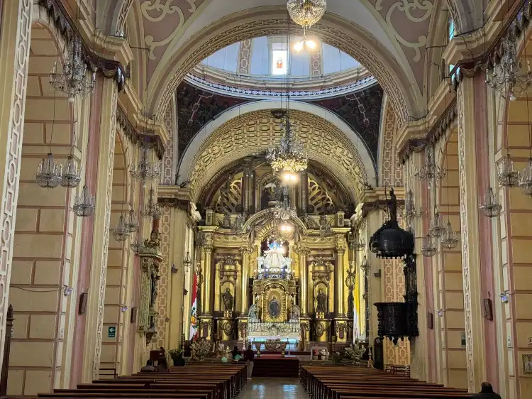 Hotel dekat Church of La Merced