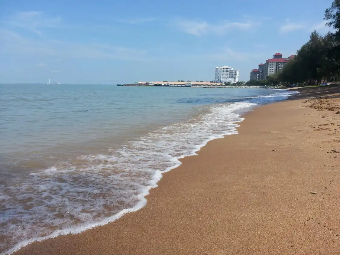 Hotels near Tanjung Gemok Beach