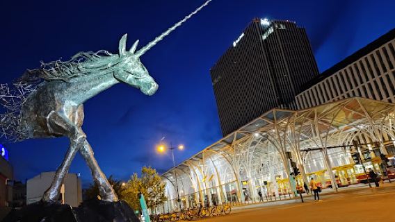 Unicorn Stable – Central Tram Station – Piotrkowska Centrum