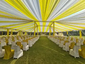 Naiya Party Plot