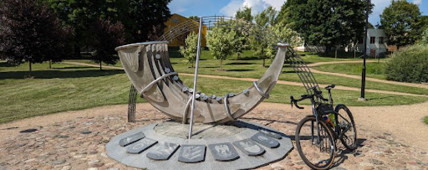 Aspazijas laukuma parks