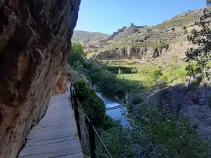 Paseo Fluvial. Río Guadalaviar. Albarracín