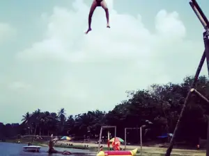 Wisata Pulau Ghindu