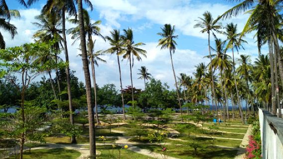 Pantai Grand Watudodol