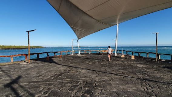 Malecon Puerto Villamil
