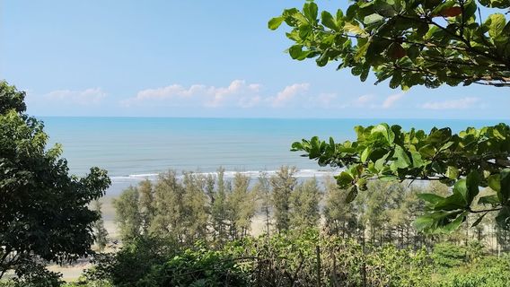 Himchari Fountain and Hill