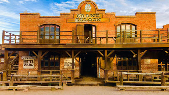 Paseo del Viejo Oeste