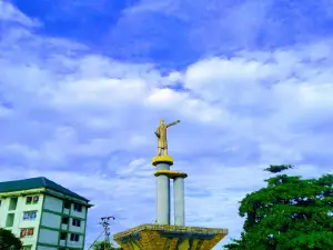 Tugu Pangeran Kuning