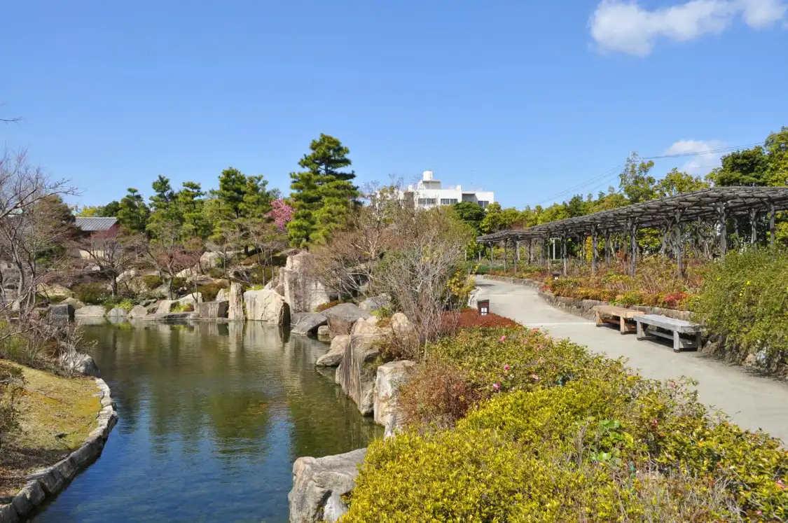 Hotels near Tokugawa Park