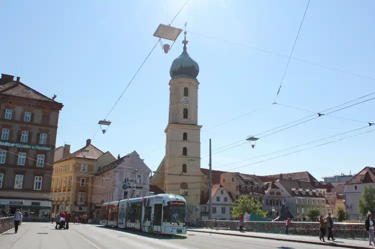 Hotels near Kaelbernes Viertel (Calf's Quarter)