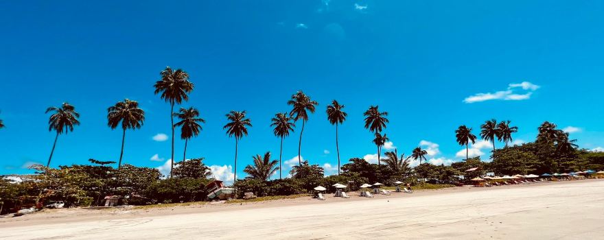 Praia de Sao Miguel dos Milagres