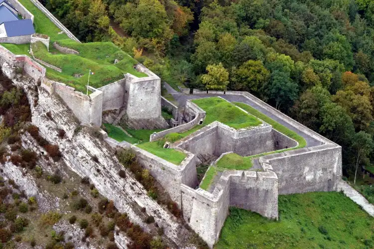 Hastière