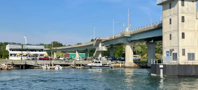 Hotels in Niantic