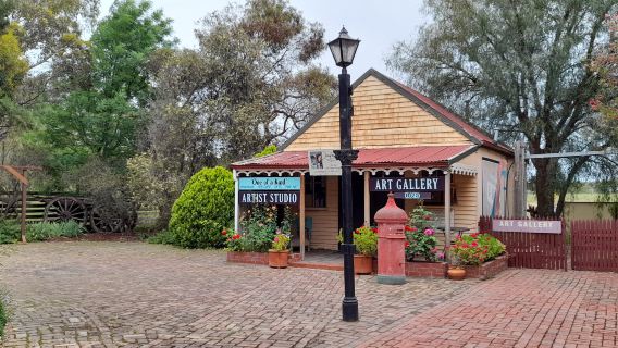 Bendigo Pottery