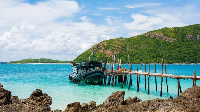 Koh Kham Undersea