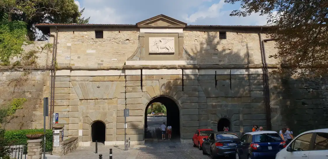 Hotel in zona Porta Sant'Alessandro