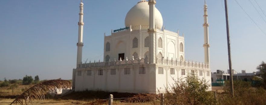 Taj-e-Shoukat Masjid