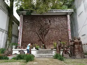 Monumen Raja SONAKMALELA