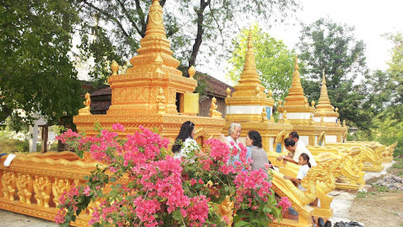 Moung Ruessei