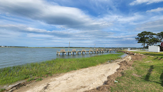 Tom's Cove Park