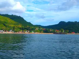 Pantai Tololai