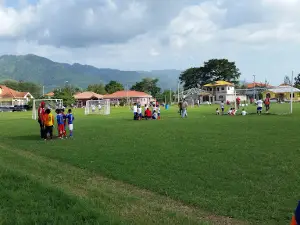 Campo de Futbol La Perla