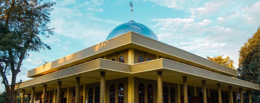 Masjid Baitul Izza Aziziah (LDII)
