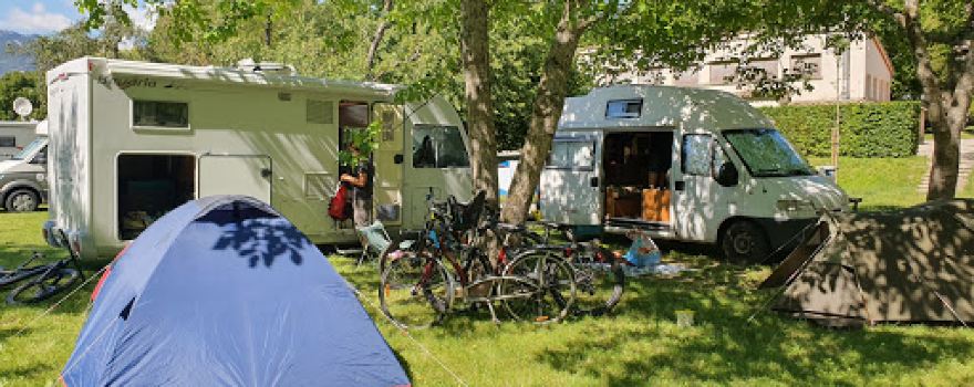 Camping Justin
