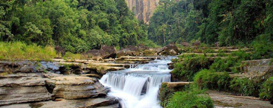 Amiakhum WaterFall