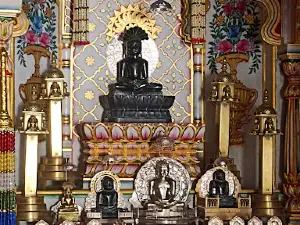 Shri 1008 Parasnath Digamber Jain Mandir ,Balabehat