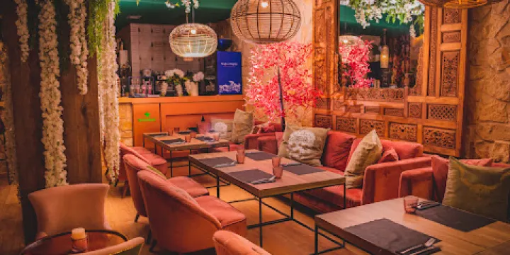 MalaSangre Food & Club