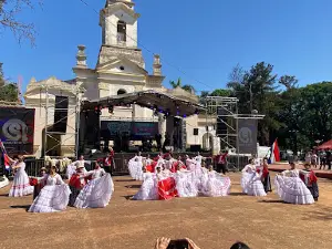 Plaza de la ciudad de Yuty