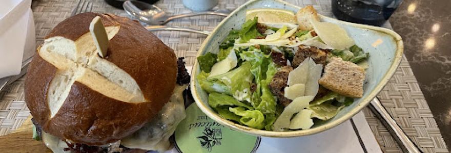 Botanicus Kitchen + Bar