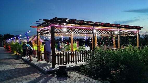 Shuangtaizi Hot Spring