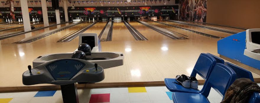 Tillamook Bowling Lanes