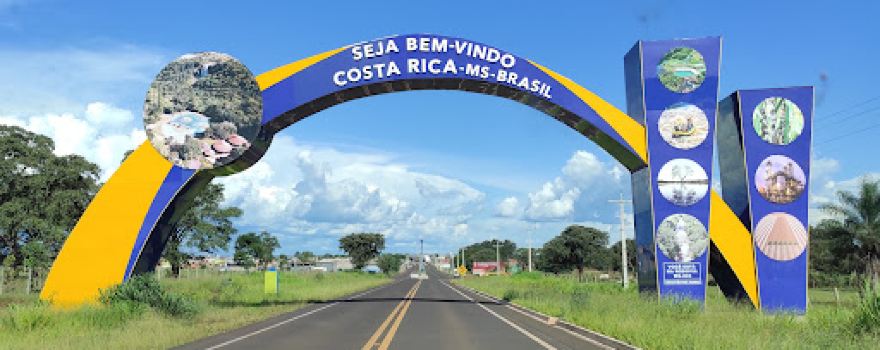 Letreiro na entrada de Costa Rica