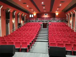 Centrul Cultural Lira