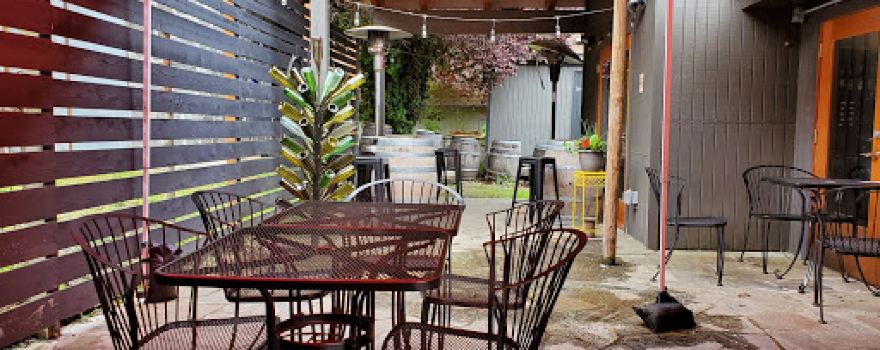 Cave B Estate Winery-Woodinville tasting room